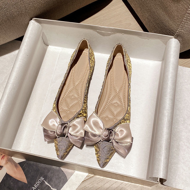 Giày Búp Bê Mũi Nhọn Đế Mềm Đính Đá Thời Trang Cho Nữ