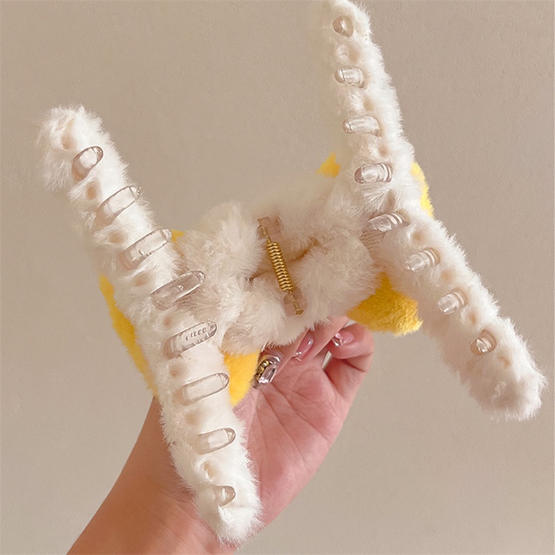 Dễ Thương Kẹp Tóc Đính Lông Giả Hình Gấu Trúc / Cá Mập Đáng Yêu Cho Nữ