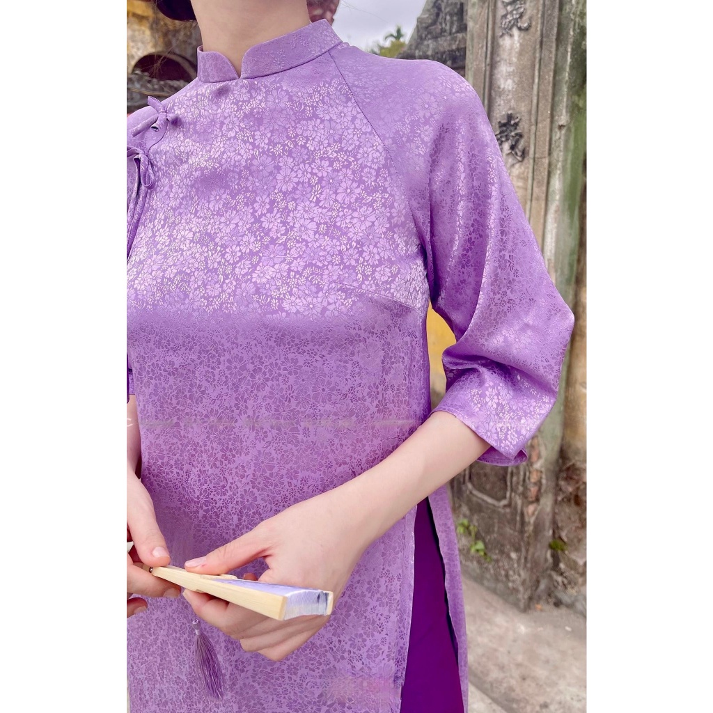 Áo Dài Cách Tân Dáng Xuông Chất Gấm Tơ Đính nơ