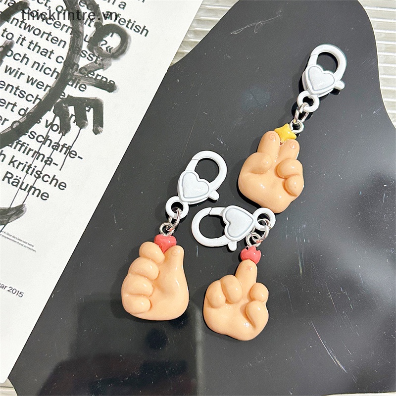 Móc Chìa Khóa Xe Hơi / Túi Xách Bằng Nhựa resin Họa Tiết Hoạt Hình gesture Dễ Thương Sáng Tạo Thích Hợp Làm Quà Tặng Cho Bé vn