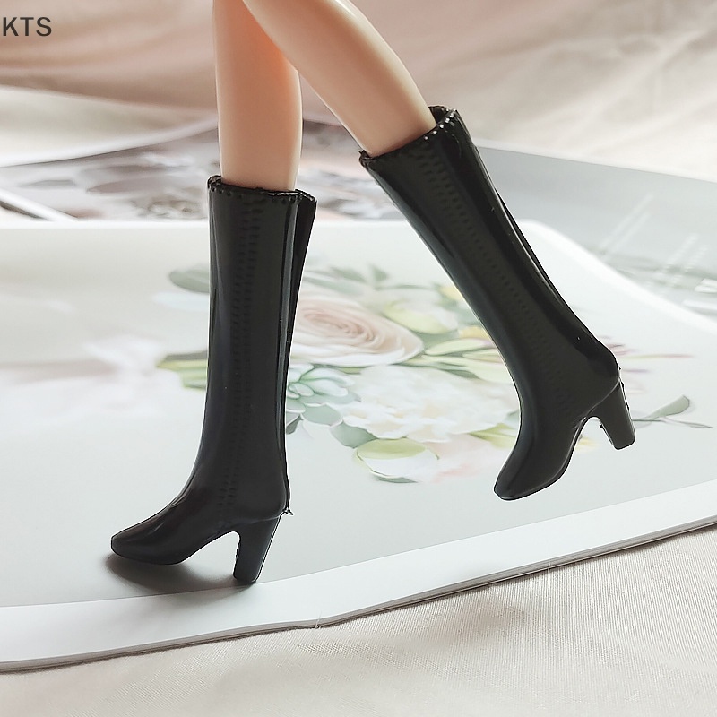 Kts Set 5 Đôi Giày Màu Trắng Đen Cho Búp Bê 30cm Tỉ Lệ 1 / 6