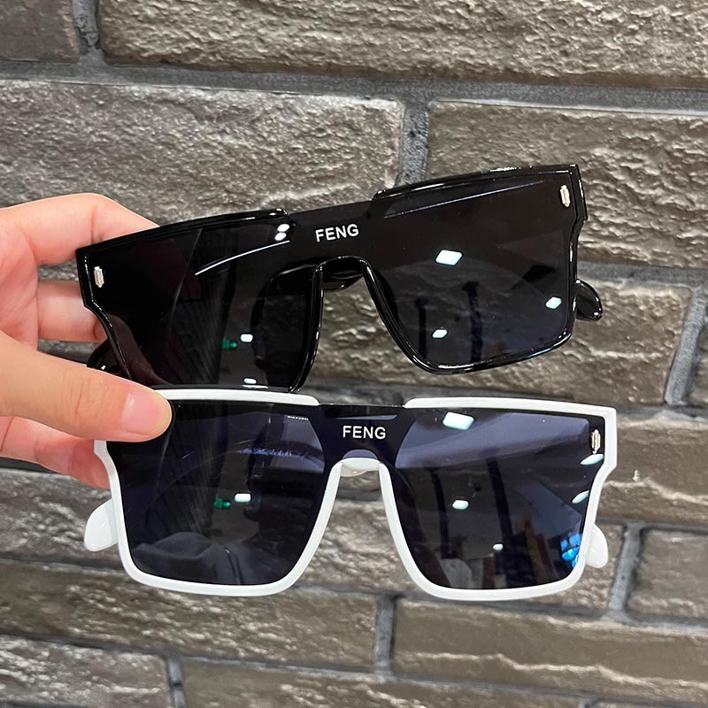 Kính Mát Thời Trang Hàn Quốc Cho Bé Trai Và Bé Gái