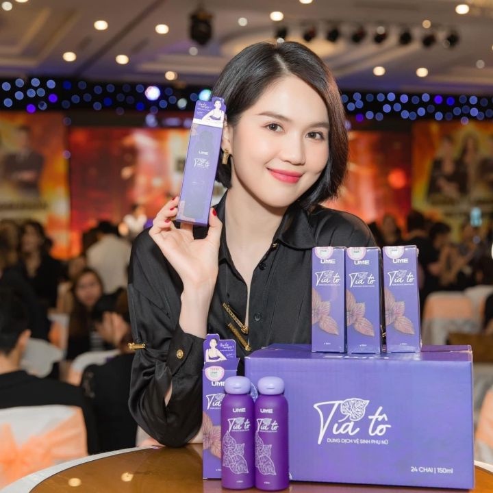 Dung dịch vệ sinh phụ nữ tía tô Ume Ngọc Trinh 150ml, làm sạch dịu nhẹ cân bằng độ pH từ thiên nhiên