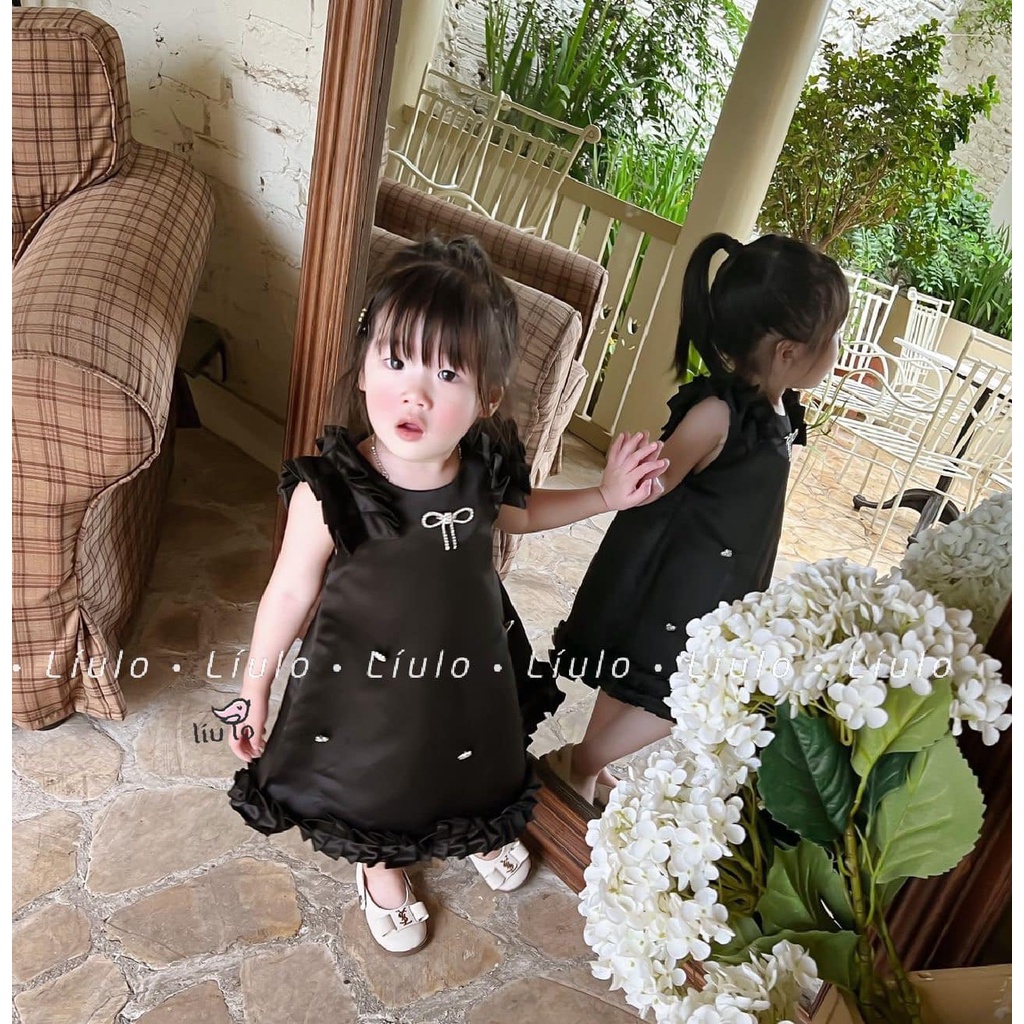 Váy Thiết Kế Đính Nơ Xinh Xắn