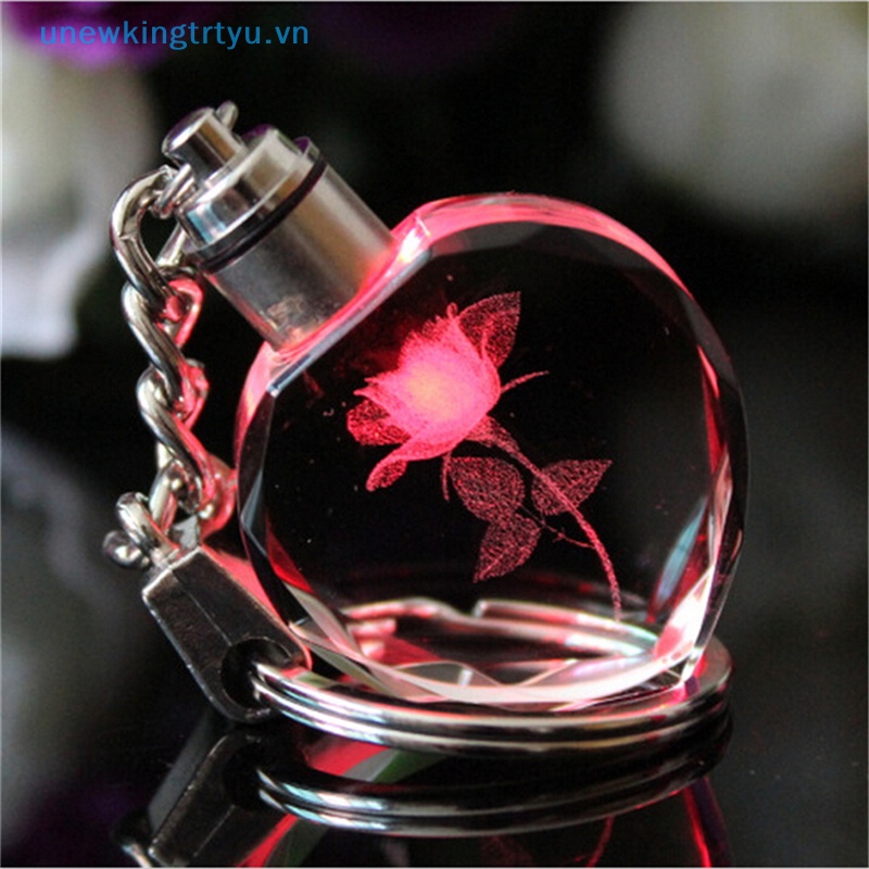 Móc Khóa Pha Lê Hình Vuông Có Đèn led Độc Đáo
