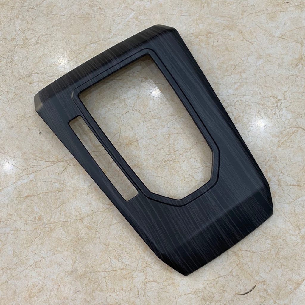 Ốp nội thất xe Toyota Wigo 2023 mẫu vân carbon đẹp, trang trí chống xước bậc cửa xe