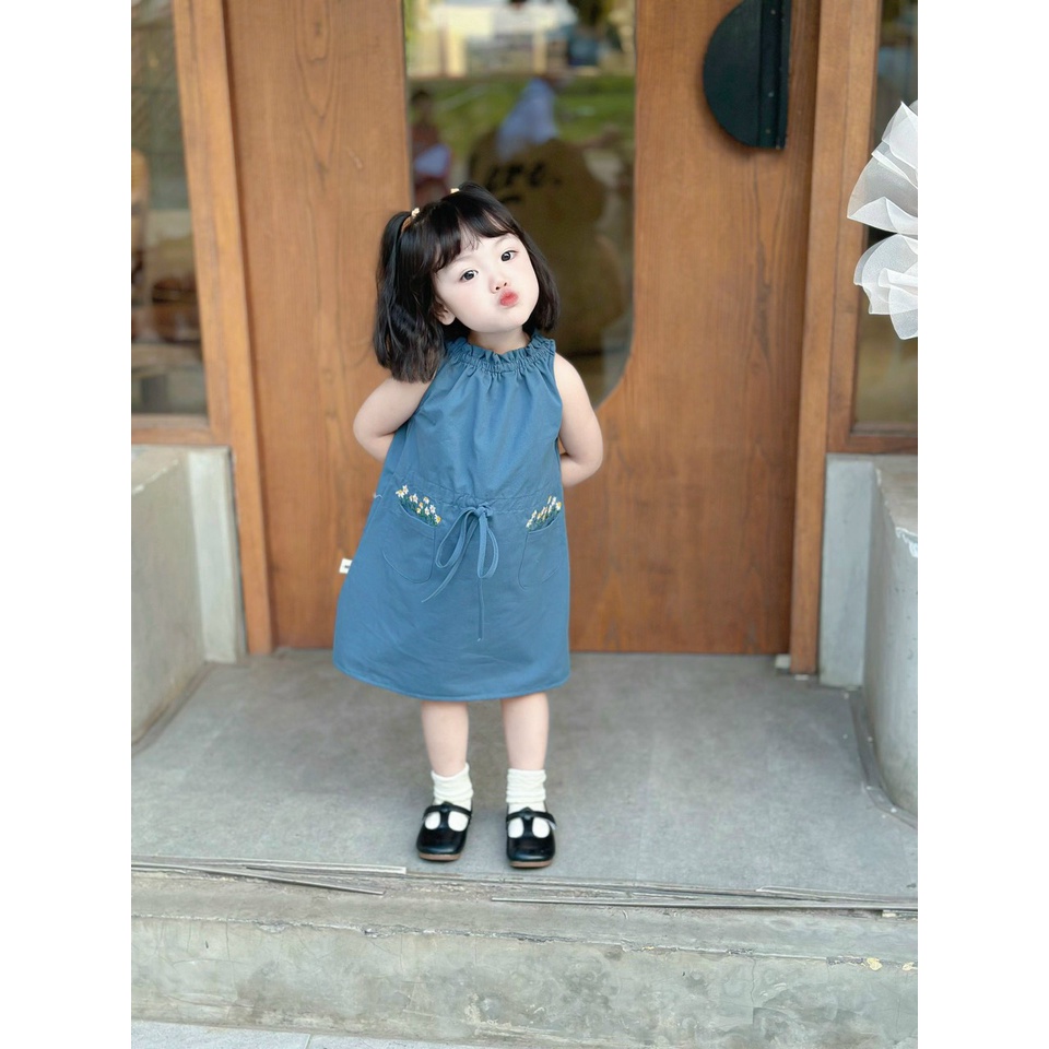 Váy bé gái NRA10 phong cách Hàn chất kaki thô phối thêu hoa xin xắn dễ thương Ngò Rí Store