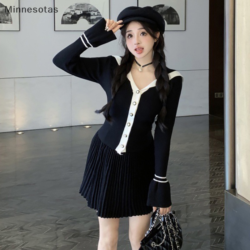 Set Áo sweater Dệt Kim Phối Nút + Chân Váy mini Thời Trang Công Sở Mùa Thu