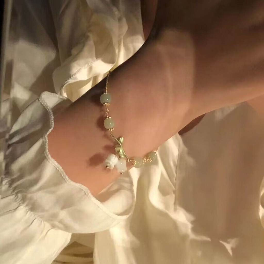 Vòng Tay May Mắn Bằng Ngọc Bích Hình Thỏ Dễ Thương Cho Nữ