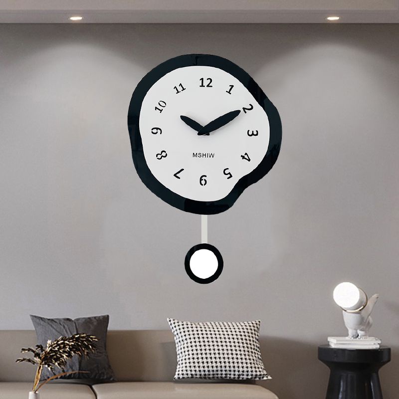 Đồng Hồ Treo Tường Màu Gỗ Đơn Giản Naafenai