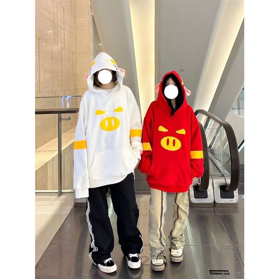 Áo sweater Chui Đầu Vải Nhung In Hình Chú Heo Dễ Thương Cho Cặp Đôi