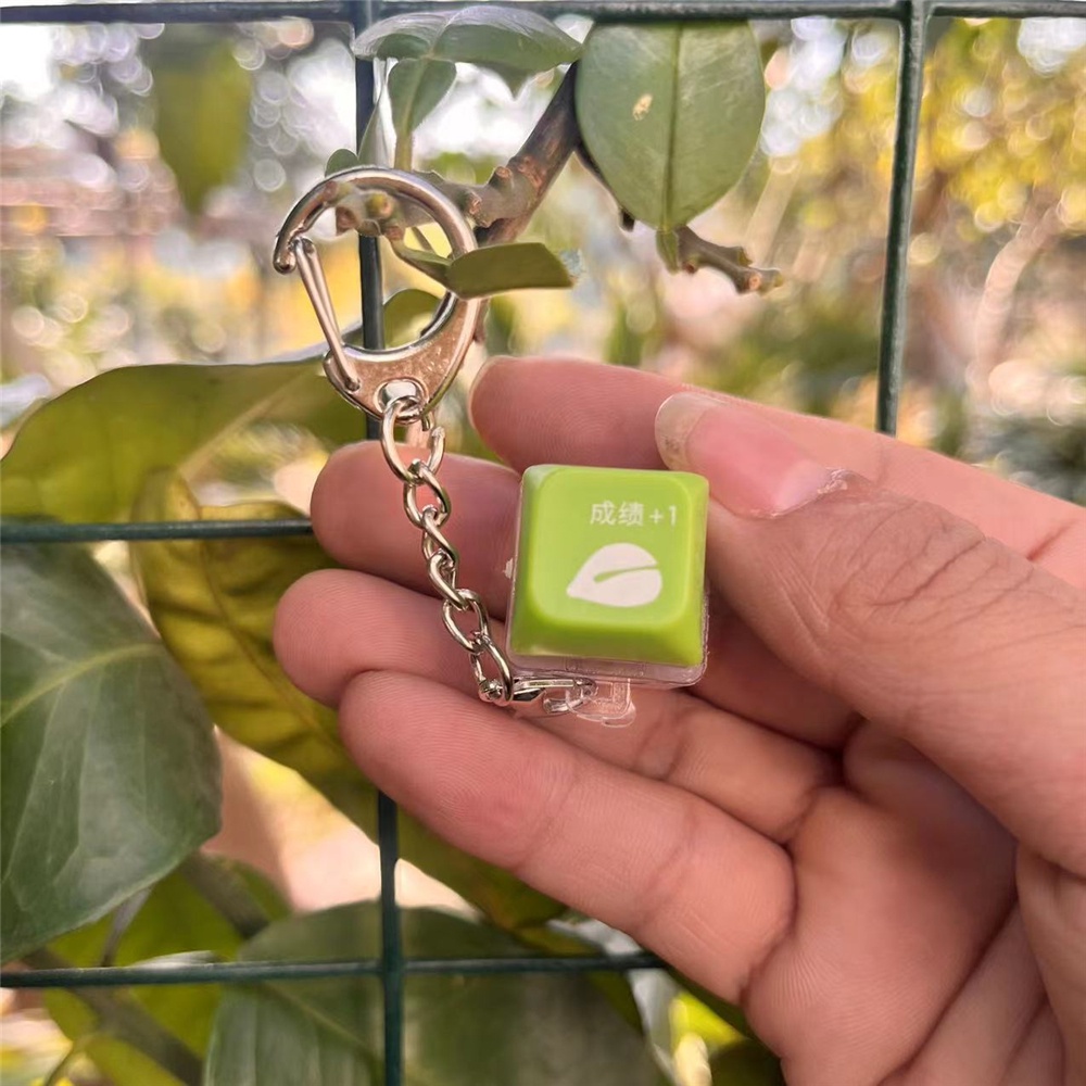 Bằng khen +1 Vòng cổ móc khóa giải nén Muyu Đèn LED Nút bấm đầu ngón tay Bàn phím cơ Nắp phím Mặt dây chuyền Antistress Đồ chơi flash12_vn