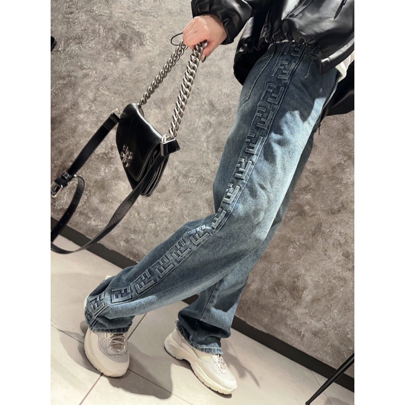 QuầN denim denim In Chữ Cá TíNh