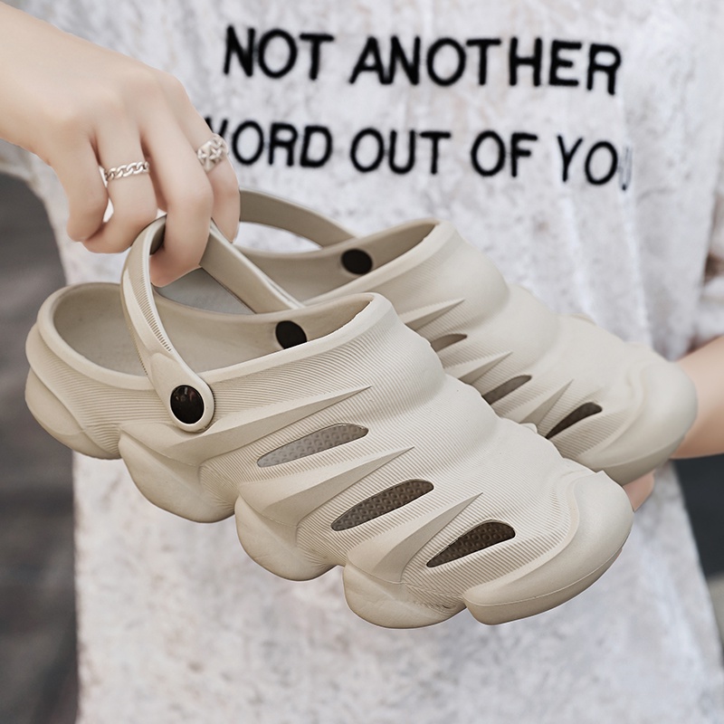 Tikp Giày Sandal Đục Lỗ Thoáng Khí size 40-45 1013 Cho Nam