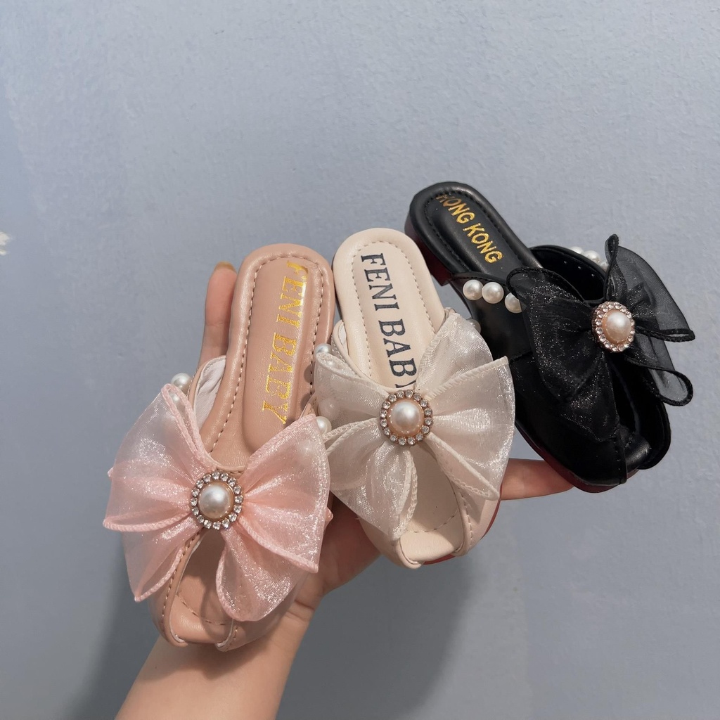 Sục hở mũi da PU mềm viền ngọc nơ công chúa cho bé gái