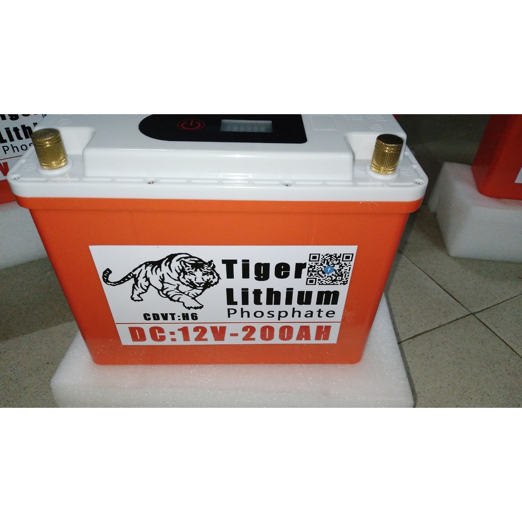 Bình Pin Lithium 200Ah chống nước hoàn toàn tuyệt đối-Pin lithium 12V-200Ah- Mẫu mới màu cam 2024