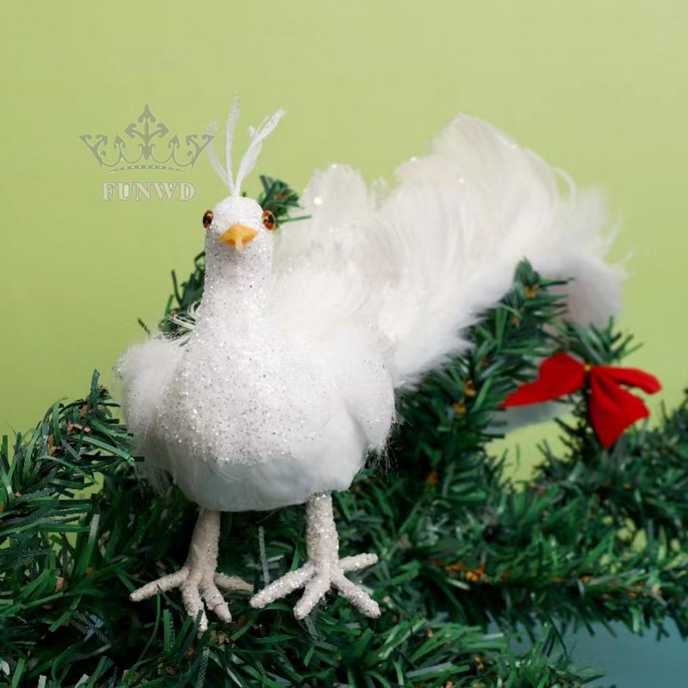 Chim Công Giả Bằng Xốp Trang Trí Đám Cưới