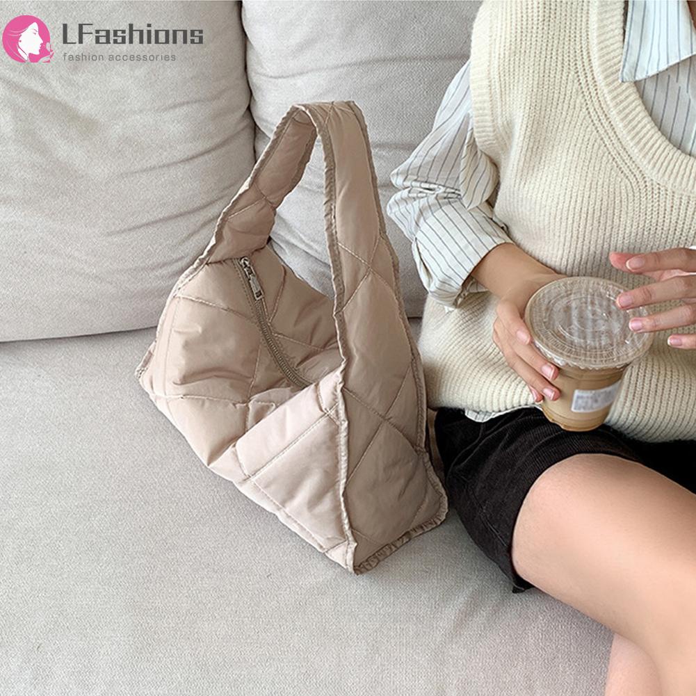 ❀ Áo Thun Tay Ngắn In Chữ Lovefashionss Thời Trang ❀ Túi Xách nylon Đệm Bông Màu Trơn Họa Tiết Kẻ Ô Lưới Kim Cương Tay Phồng Thời Trang Thu Đông 2023 Mới
