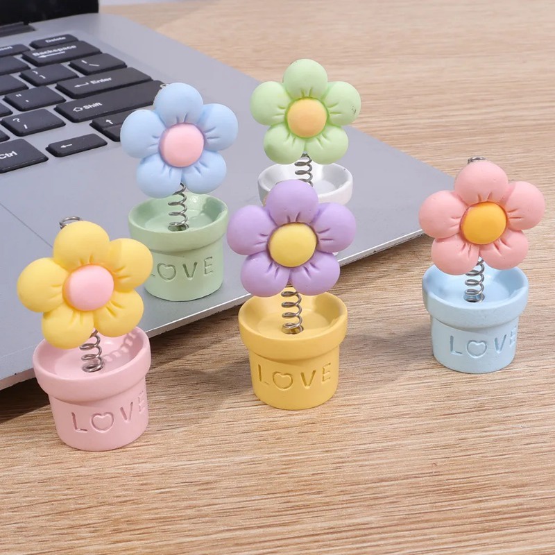 Chậu Hoa Hướng Dương Nhỏ Dễ Thương Dùng Trang Trí Xe Hơi