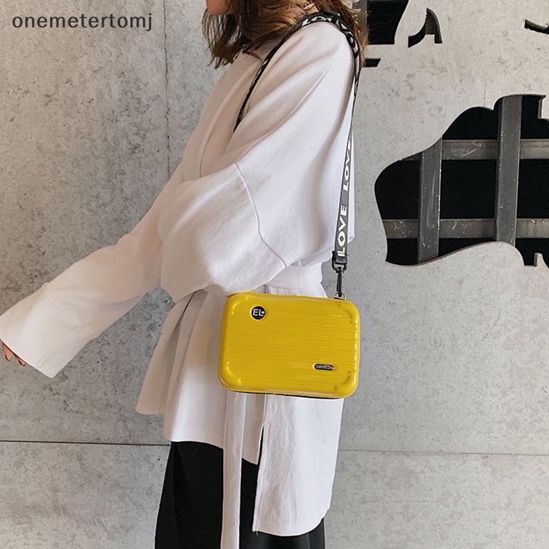 Onemetertomj Túi Đeo Chéo Vai Hình Vuông Nhỏ Cầm Tay Phong Cách Vali Thời Trang Cá Tính Dành Cho Nữ en