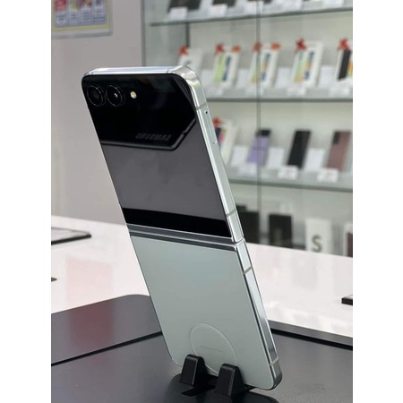 Điện thoại Sa.msung Gal.axy Z Flip5 512GB