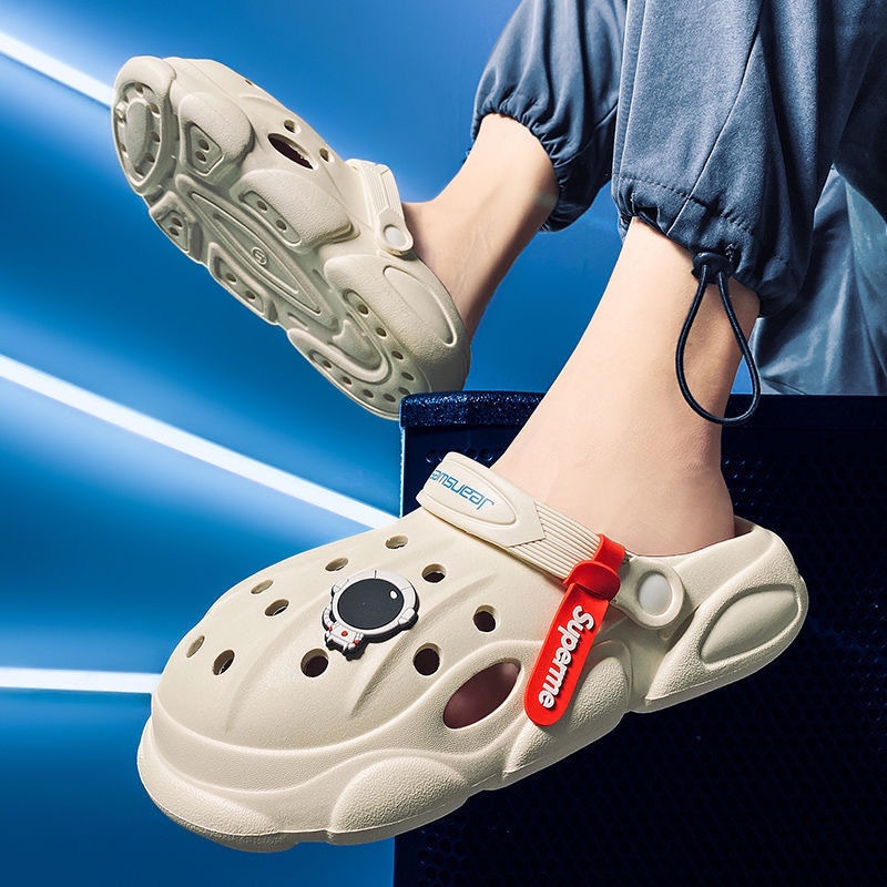 Dép Sandal Đế Dày Chống Trượt Họa Tiết Hoạt Hình Thời Trang Mùa Hè Cho Nam