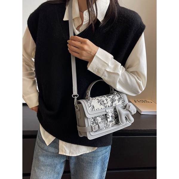 Túi Xách Đeo Vai Hình Vuông Cỡ Nhỏ Thời Trang 2023 Cho Nữ