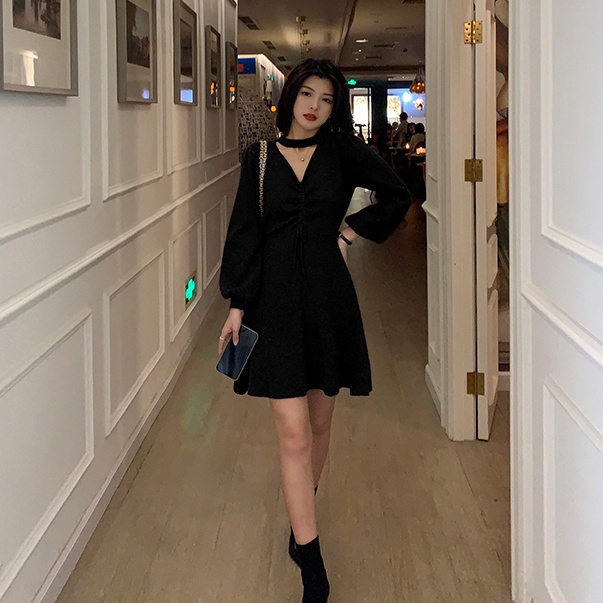 Váy liền nữ Bess’s house, dáng ôm body, cổ yếm dệt kim, eo cỡ lớn, phong cách Pháp, thu đông, bigsize, chân A | BigBuy360 - bigbuy360.vn