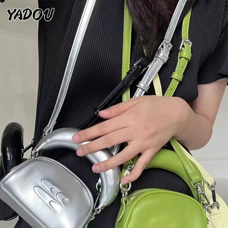 Túi Da Đeo Chéo mini Màu Kẹo Hình Sữa Chuối Dễ Thương Cho Nữ