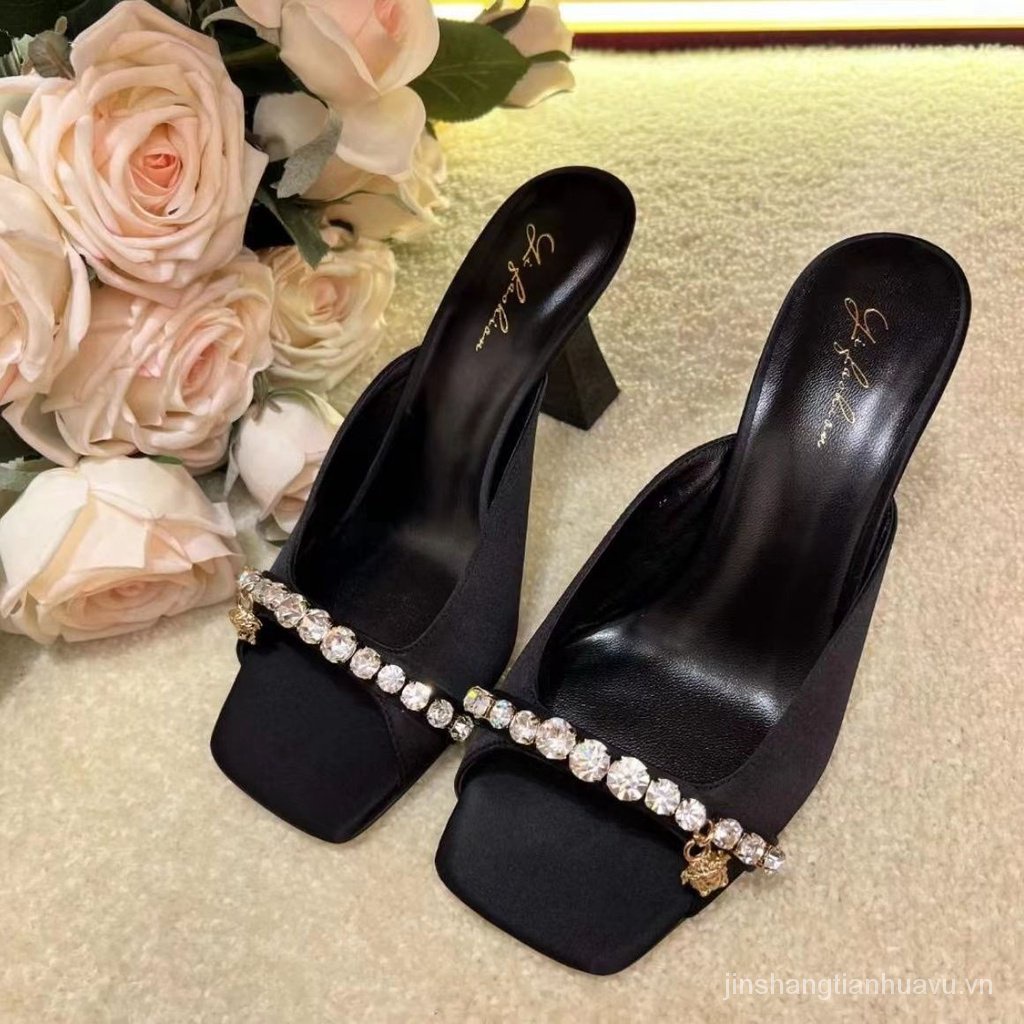 Giày Cao Gót Mũi Vuông Bằng Lụa satin Đính Đá Thời Trang Âu Mỹ 2023