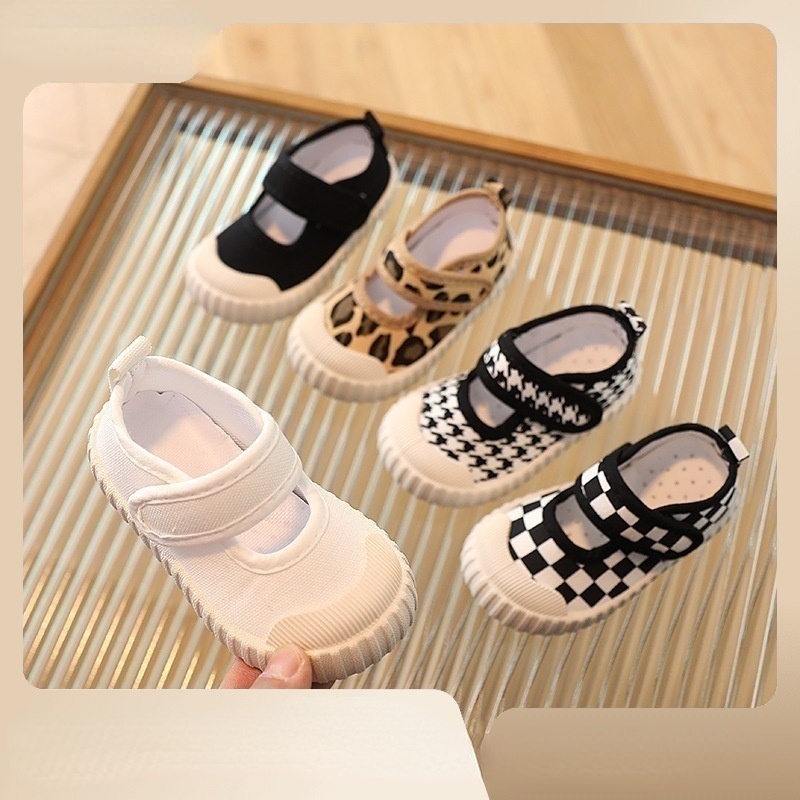 Giày Búp Bê Vải canvas Đế Mềm Màu Trơn Thời Trang Xuân Thu Cho Bé Gái Mẫu Giáo Từ 1-7 Tuổi