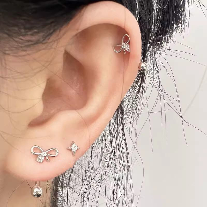 Khuyên Tai Bạc Dạng Hạt Hình Bướm Pha Lê Không Gây Dị Ứng Cho Nữ