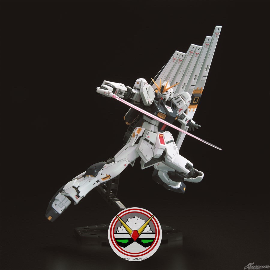 MÔ HÌNH GUNDAM BANDAI RG 32 1/144 RX-93 NU GUNDAMtặng ôtô