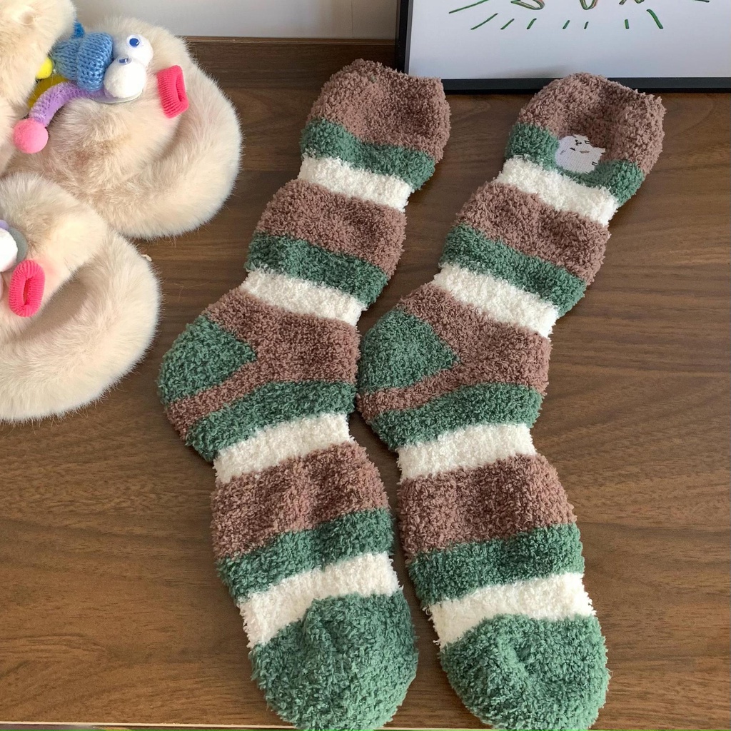 Vớ Lông Cừu San Hô Dày Dặn Chống Lạnh Thời Trang Thu Đông Cho Nữ