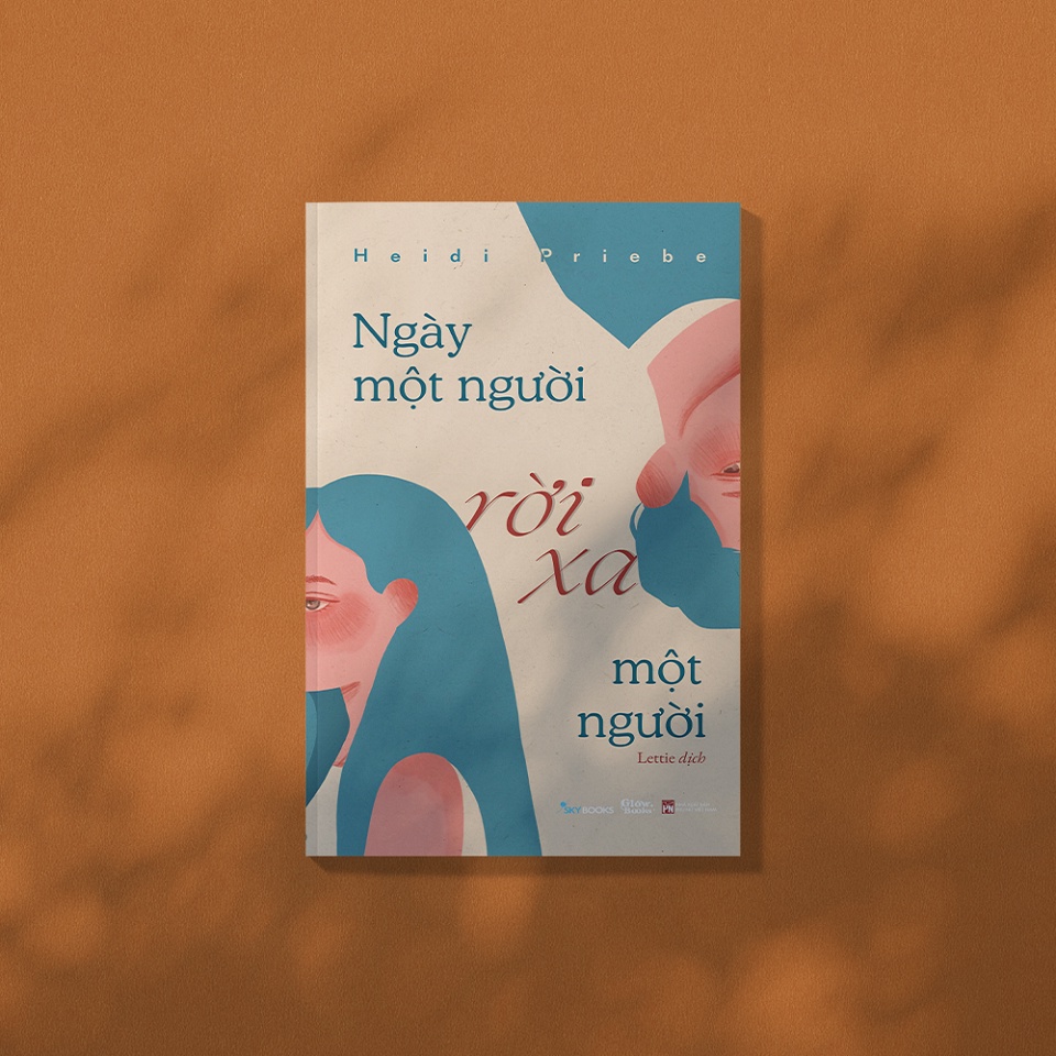 Sách - Ngày Một Người Rời Xa Một Người - AZ Việt Nam