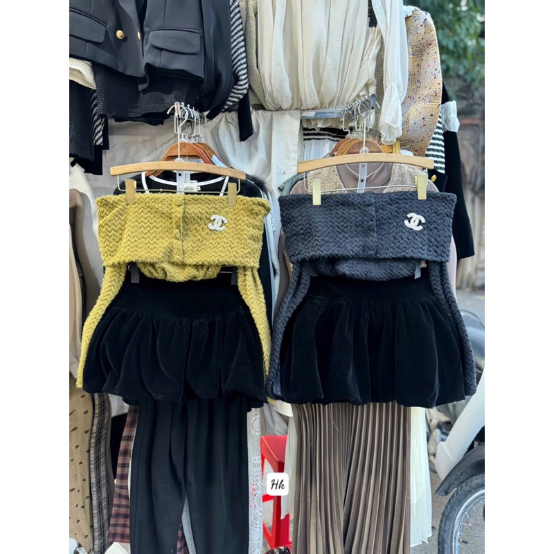 Set áo trễ vai chân váy nhung