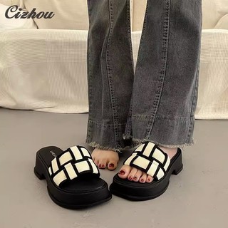 Xăng đan Đế Dày Chống Trượt Thời Trang Dành Cho Nữ