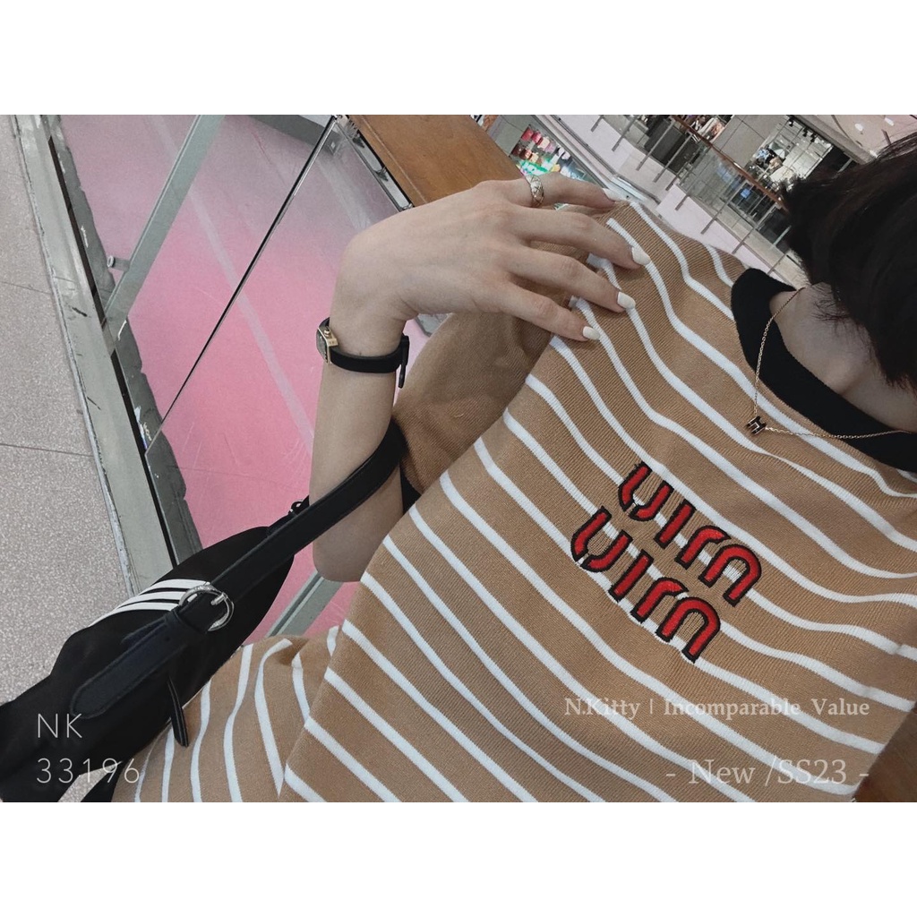 Áo mon.te sọc nâu m.iu mi.u