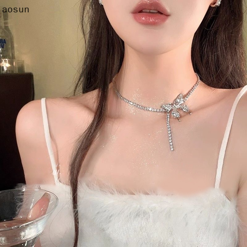 Vòng Cổ choker Màu Bạc Mặt Hình Bướm Đính Đá Pha Lê Lấp Lánh Thời Trang Cho Nữ