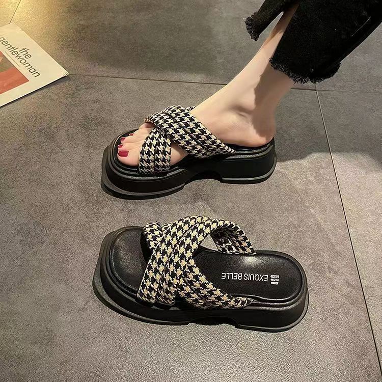 Dép nữ quai chéo KẺ DẠ ĐẾ XUỒNG Cao Cấp(đặt lùi 1 sz)