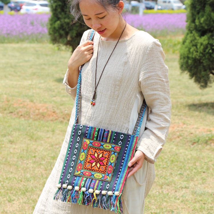 Túi Đeo Chéo Họa Tiết Thêu Phong Cách Dân Tộc Mới 2021