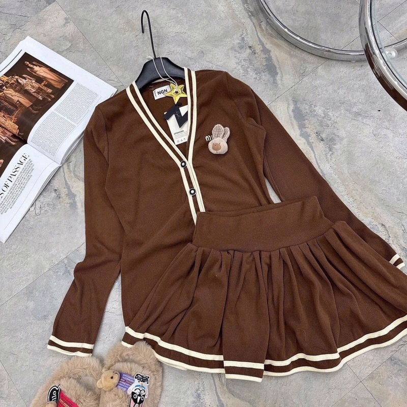 Set áo len chân váy