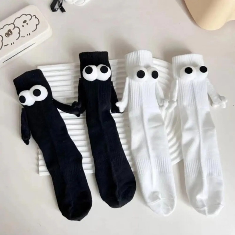 1 Đôi Vớ Thể Thao In Hình Đôi Mắt To Dễ Thương Vui Nhộn Có Nam Châm Thời Trang