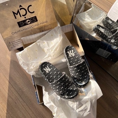 Dép MLB - DIA MONOGRAM - ĐEN - CODE: 3ALPCDM33