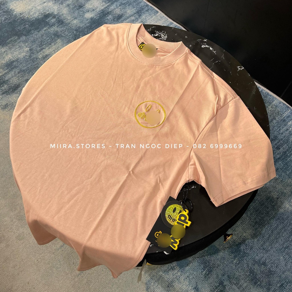 SKETCH MASCOT EMBROIDERY DUSTY ROSE SS TEE - Áo thun tee thêu hình Mặt cười Mascot D hồng khói