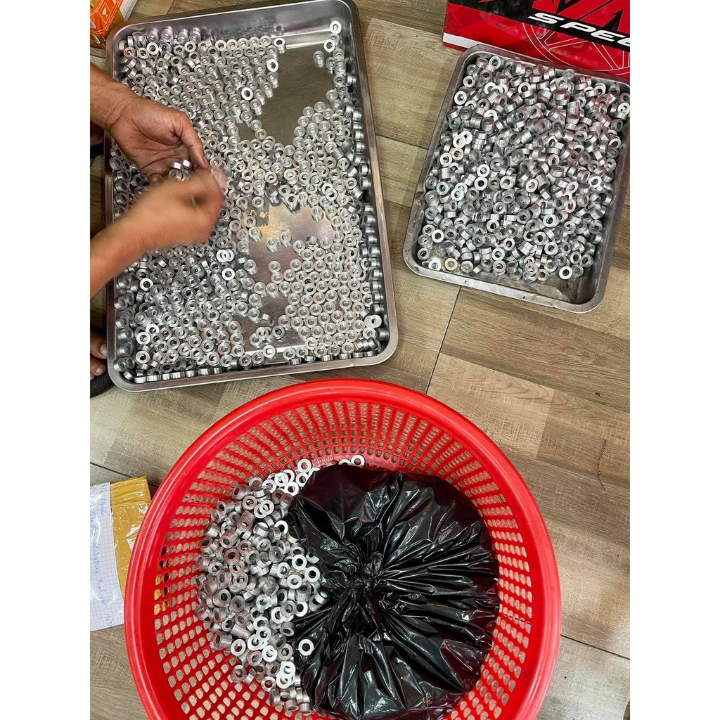 Chêm Chân Kính/ Chêm Pát Heo dầu hoặc Đĩa. Lỗ trong 8li, 10li - Độ dày từ 3li đến 10li