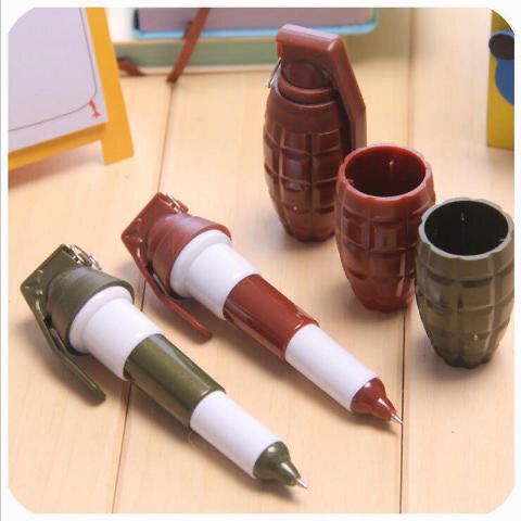 Bút Bi Hình Quả Lựu Đạn Hoạt Hình Sáng Tạo Nhiều Màu Sắc