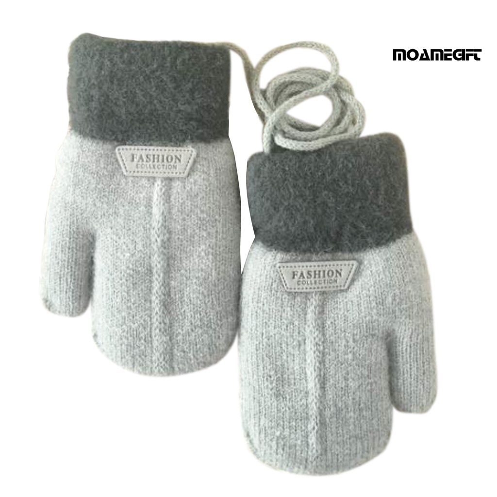 1 Cặp Găng Tay Mùa Đông  Dây Thừng Lông Cừu Dày Dặn Màu Trơn In logo Chữ Có Dây Treo Cho Bé