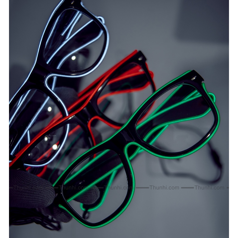 Mắt kính đèn led phát sáng, hàng xịn dùng 2 viên pin AA