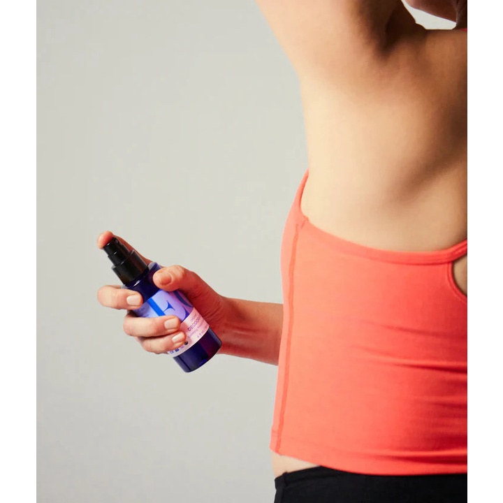Xịt khử mùi hữu cơ EO ESSENTIAL OILS Organic-Deodorant 118ml